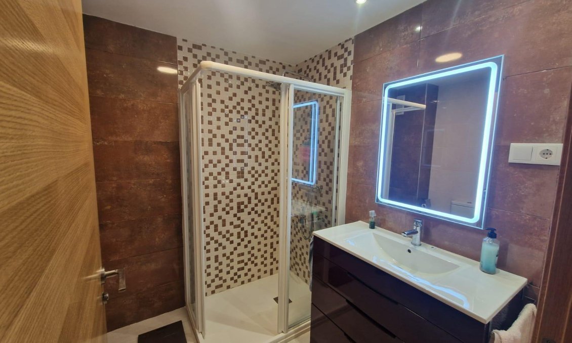 Segunda mano - Apartamento -
Torrevieja - Playa del Cura