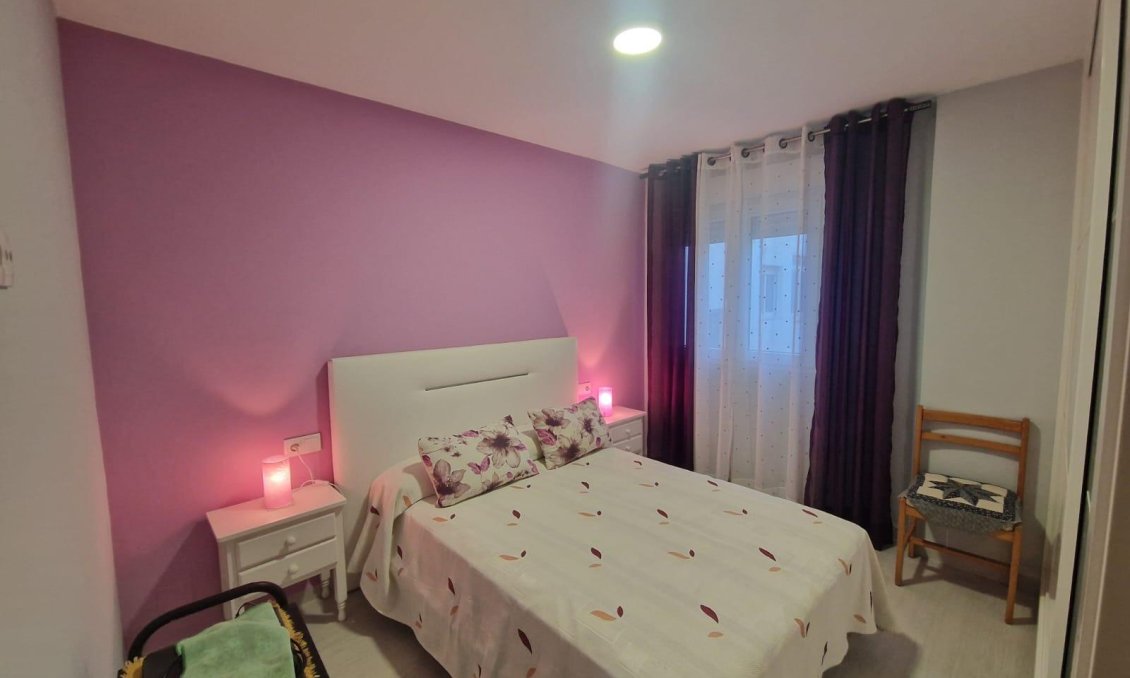 Segunda mano - Apartamento -
Torrevieja - Playa del Cura