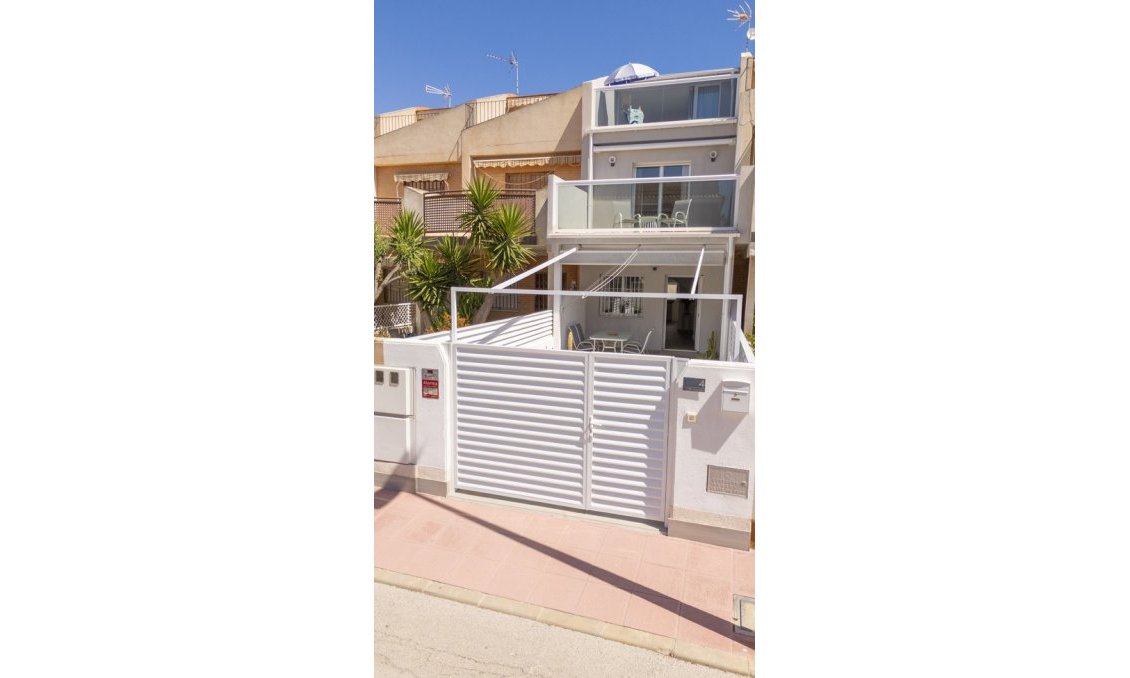 Segunda mano - Town House -
Santiago de la Ribera - Costa Calida
