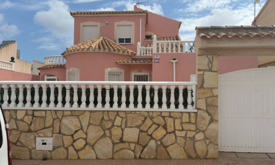 Segunda mano - Villa -
Playa Flamenca - Costa Blanca