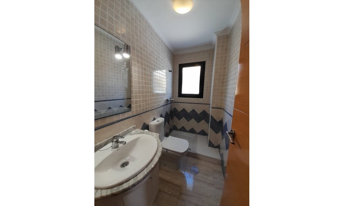 Segunda mano - Villa -
Ciudad Quesada - Costa Blanca