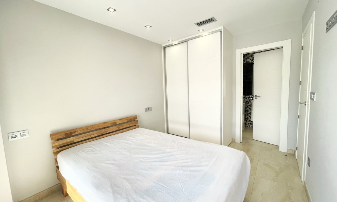 Segunda mano - Villa -
Villamartin - Costa Blanca