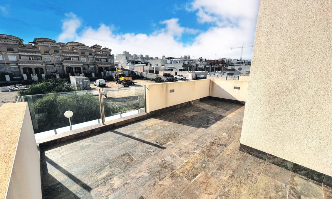 Segunda mano - Villa -
Villamartin - Costa Blanca