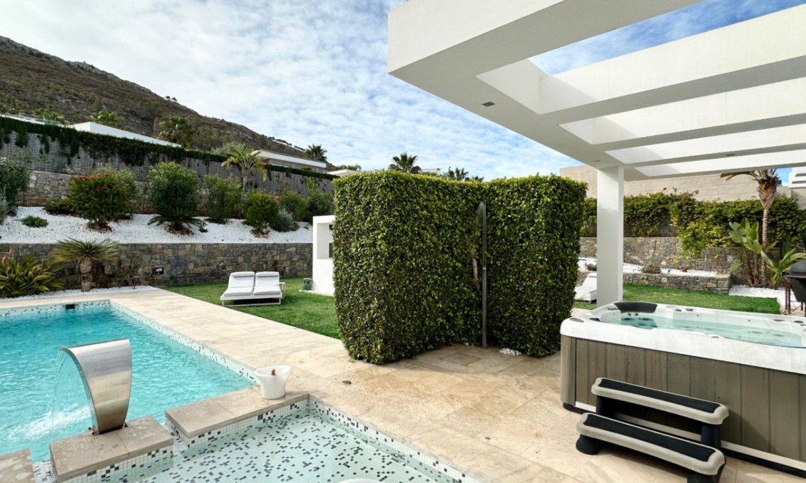 Segunda mano - Villa -
Jávea - Costa Blanca