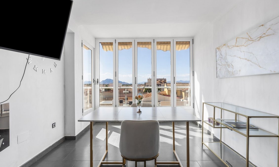 Segunda mano - Apartamento -
Daya Nueva - Costa Blanca