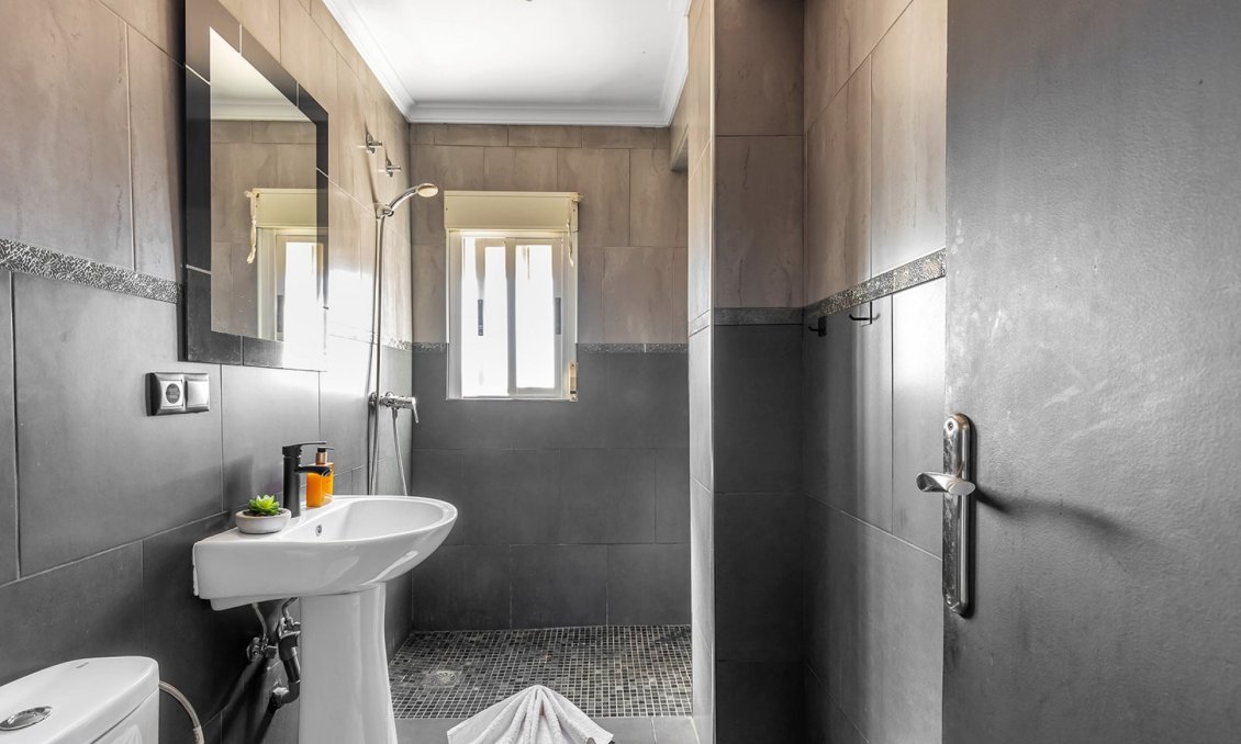 Segunda mano - Apartamento -
Daya Nueva - Costa Blanca