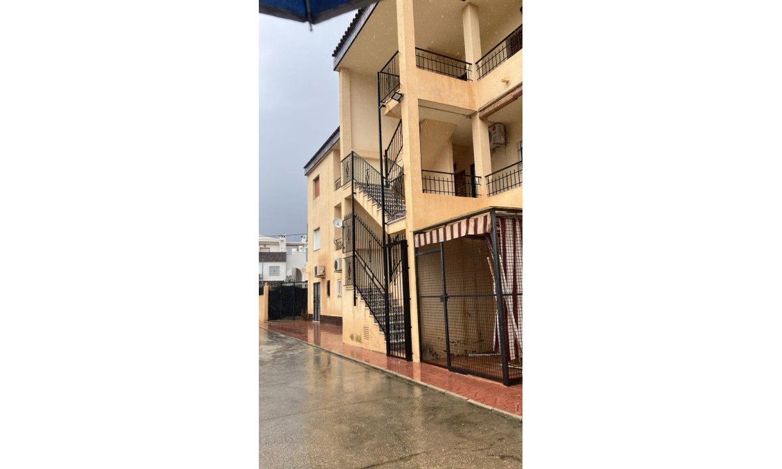Segunda mano - Apartamento -
Torrevieja - Punta Prima