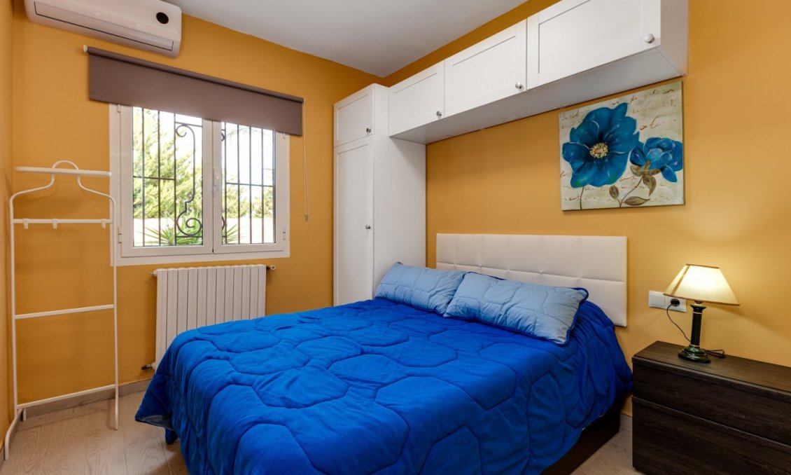 Segunda mano - Villa -
Torrevieja - San Luis