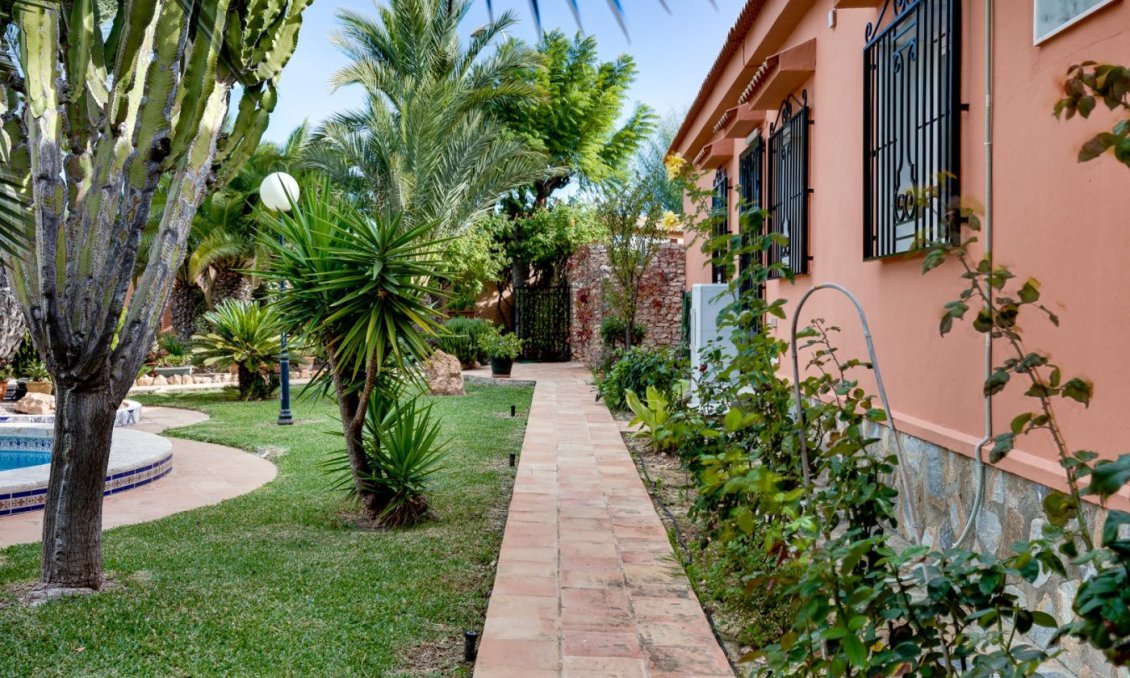 Segunda mano - Villa -
Torrevieja - San Luis