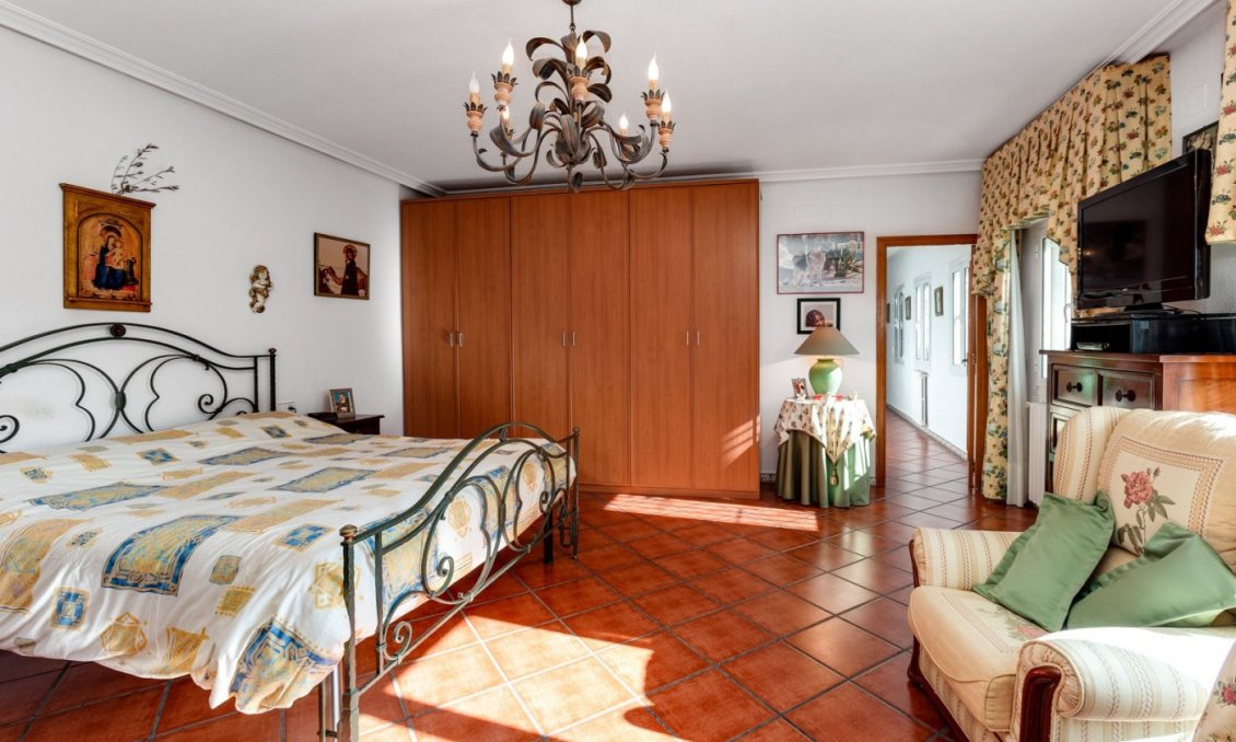Segunda mano - Villa -
Torrevieja - San Luis
