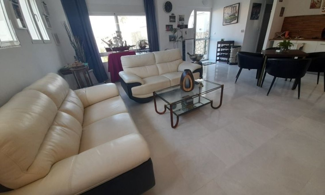 Segunda mano - Villa -
Ciudad Quesada - Costa Blanca