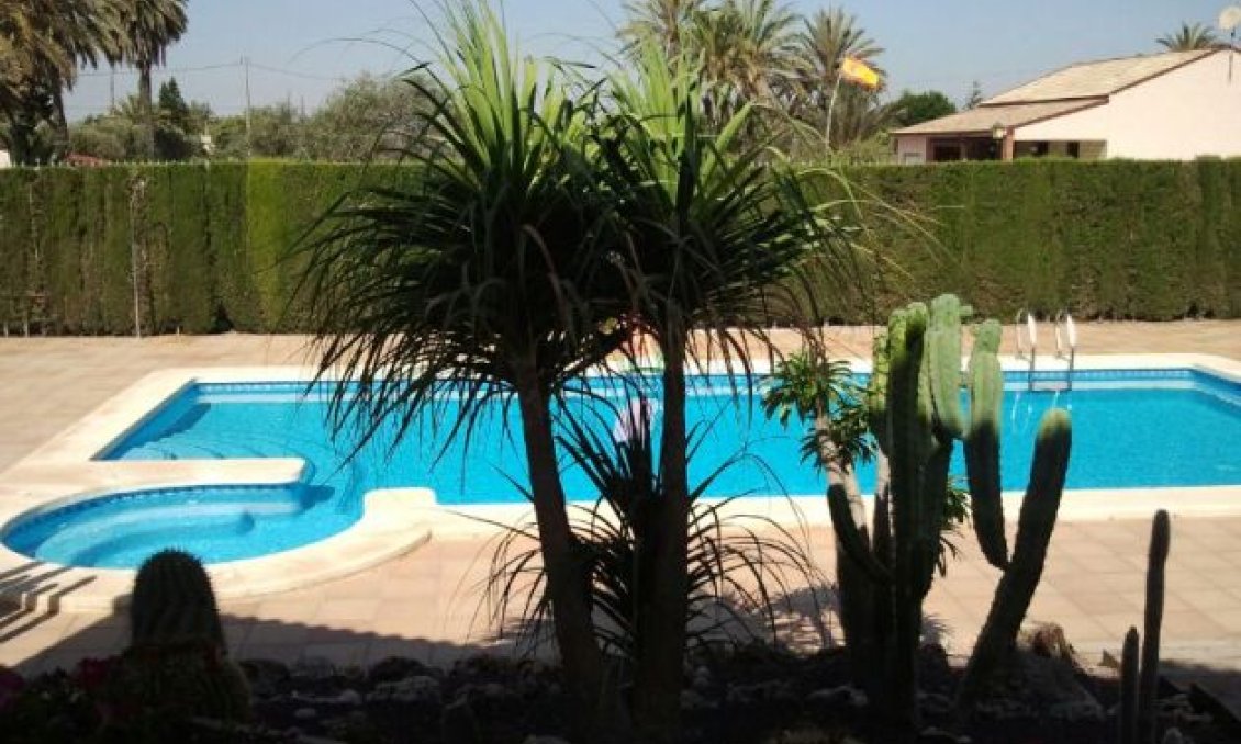 Segunda mano - Villa -
Elche - Costa Blanca