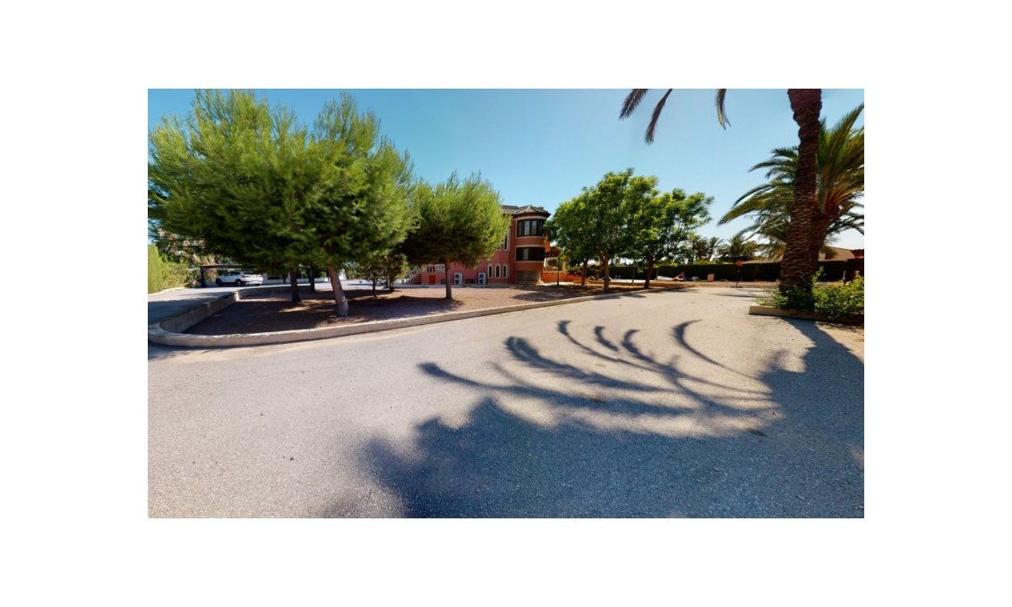 Segunda mano - Villa -
Elche - Costa Blanca