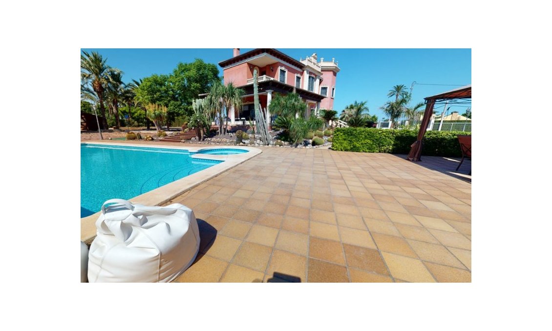 Segunda mano - Villa -
Elche - Costa Blanca