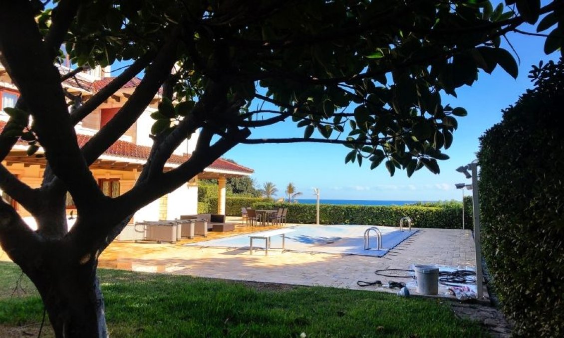 Segunda mano - Villa -
Orihuela Costa - Costa Blanca