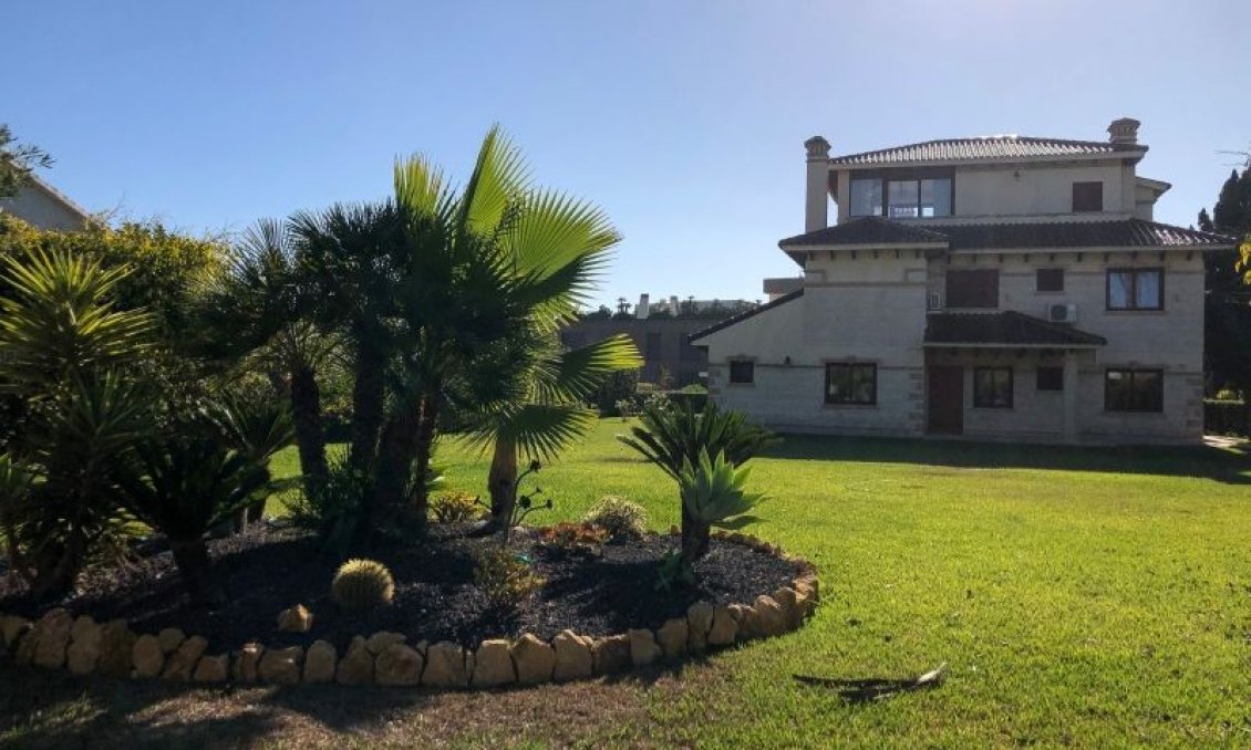 Segunda mano - Villa -
Orihuela Costa - Costa Blanca
