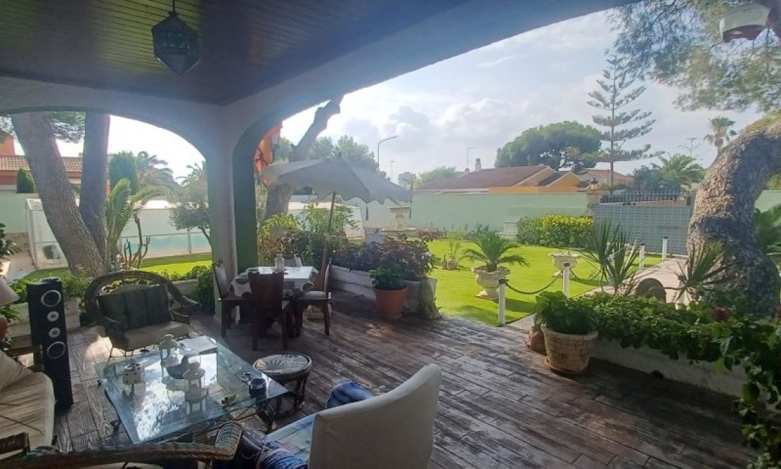 Revente - Villa -
Orihuela Costa - Costa Blanca