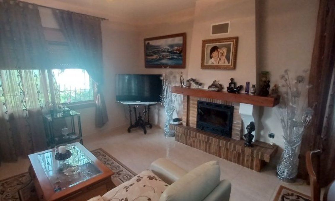 Revente - Villa -
Orihuela Costa - Costa Blanca