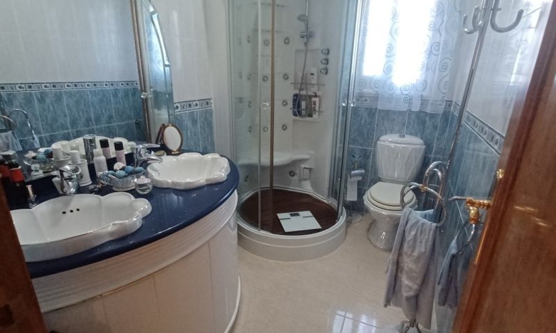 Revente - Villa -
Orihuela Costa - Costa Blanca