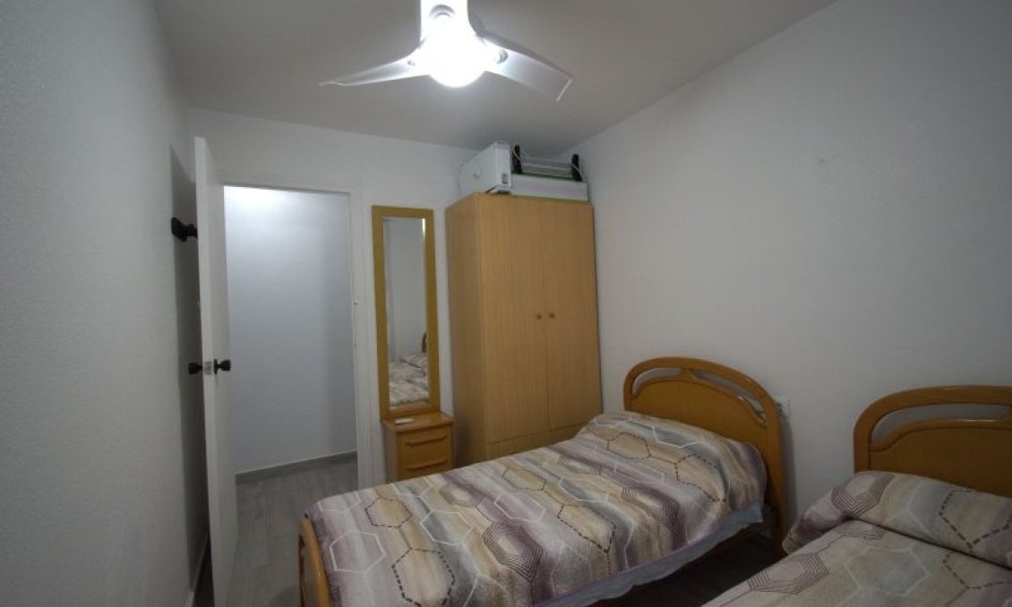 Wiederverkauf - Wohnung -
Torrevieja - Costa Blanca