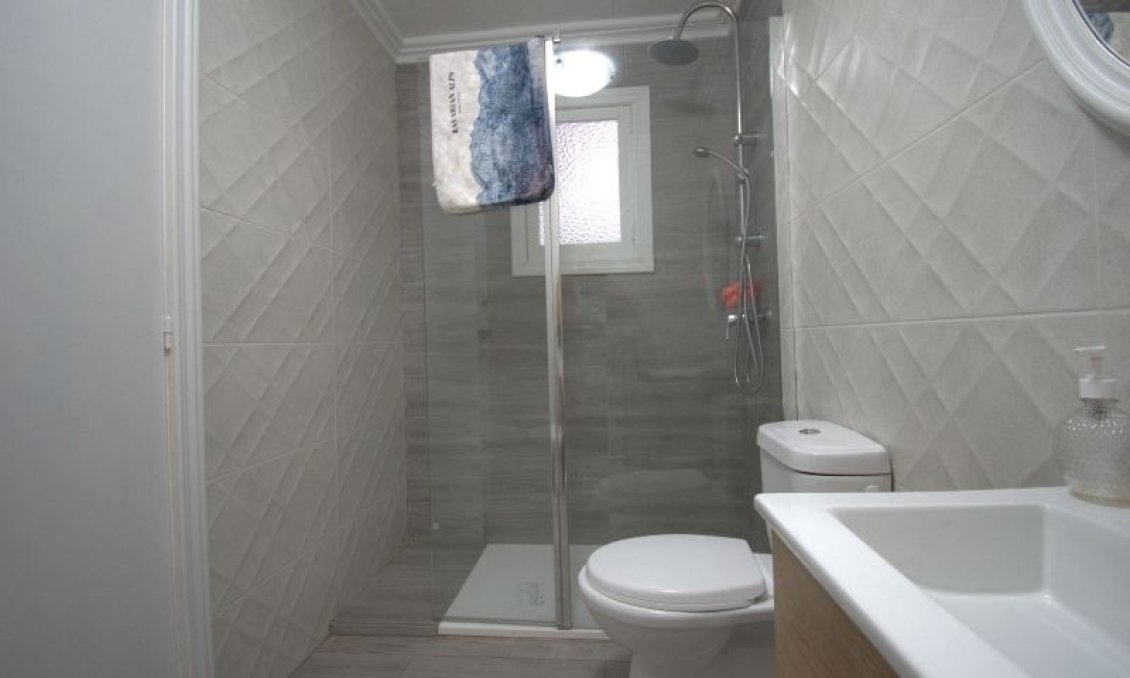 Wiederverkauf - Wohnung -
Torrevieja - Costa Blanca