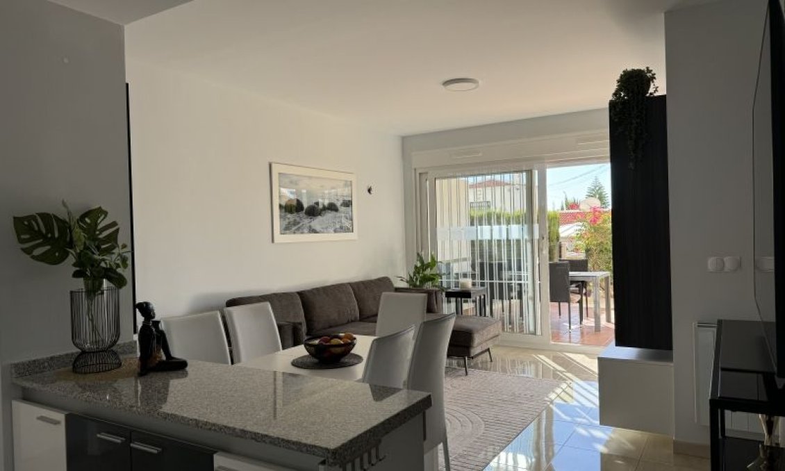 Revente - Appartement -
Orihuela Costa - Costa Blanca