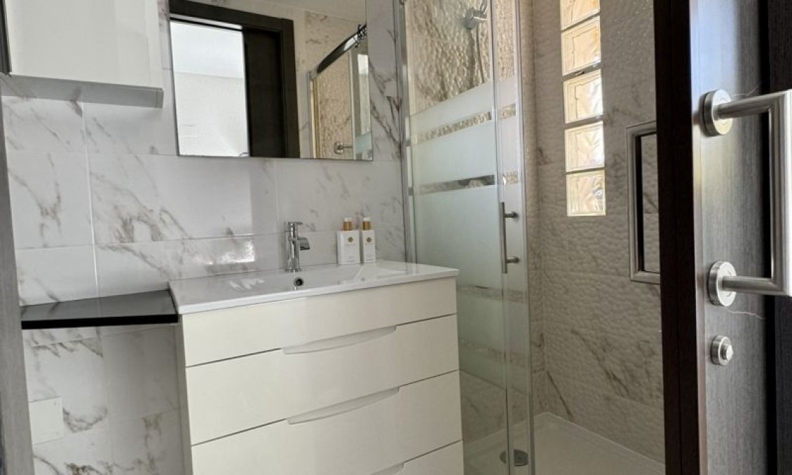 Revente - Appartement -
Orihuela Costa - Costa Blanca