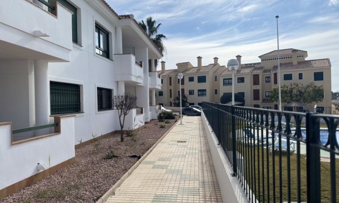 Segunda mano - Apartamento -
Orihuela Costa - Costa Blanca