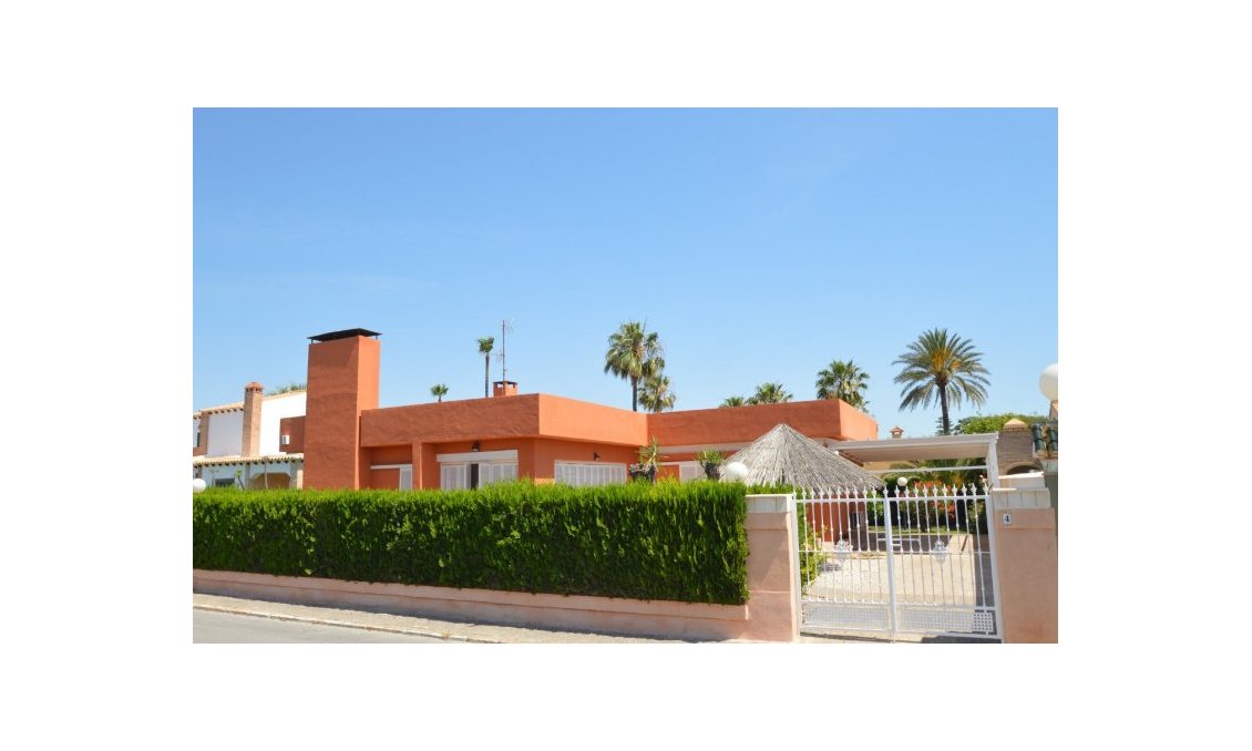 Wiederverkauf - Villa -
Torrevieja - Costa Blanca
