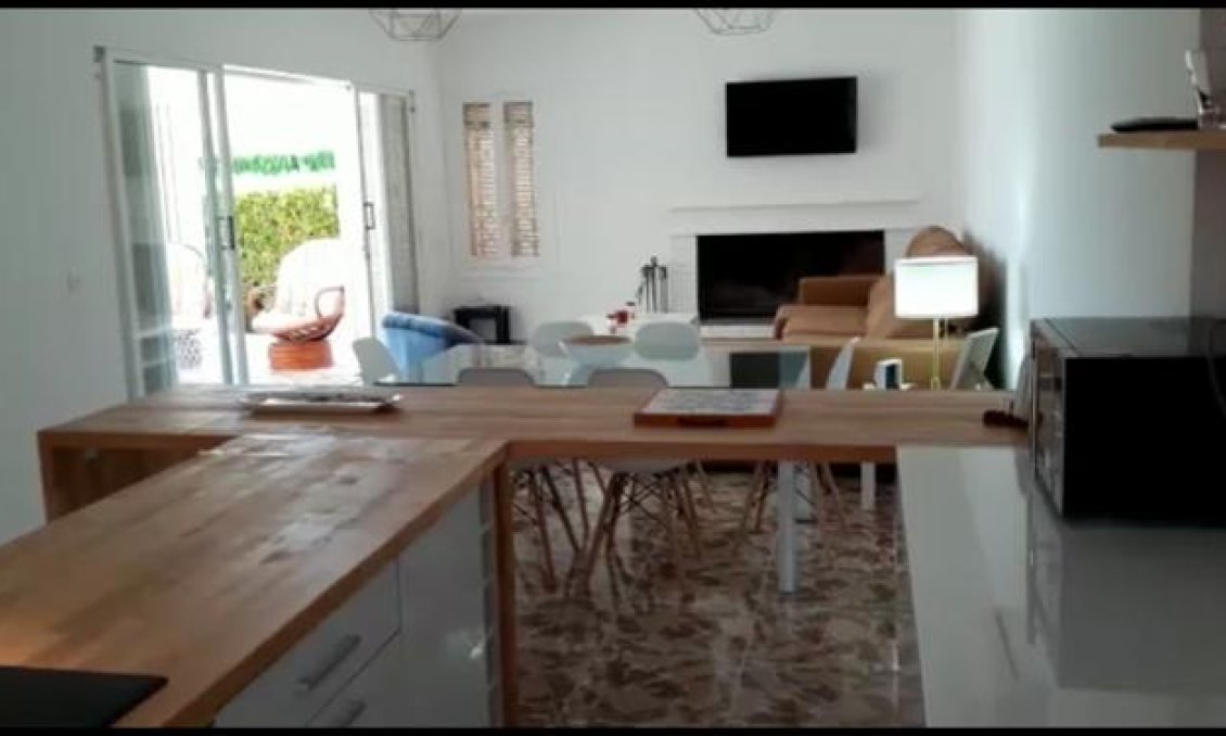 Wiederverkauf - Villa -
Torrevieja - Costa Blanca