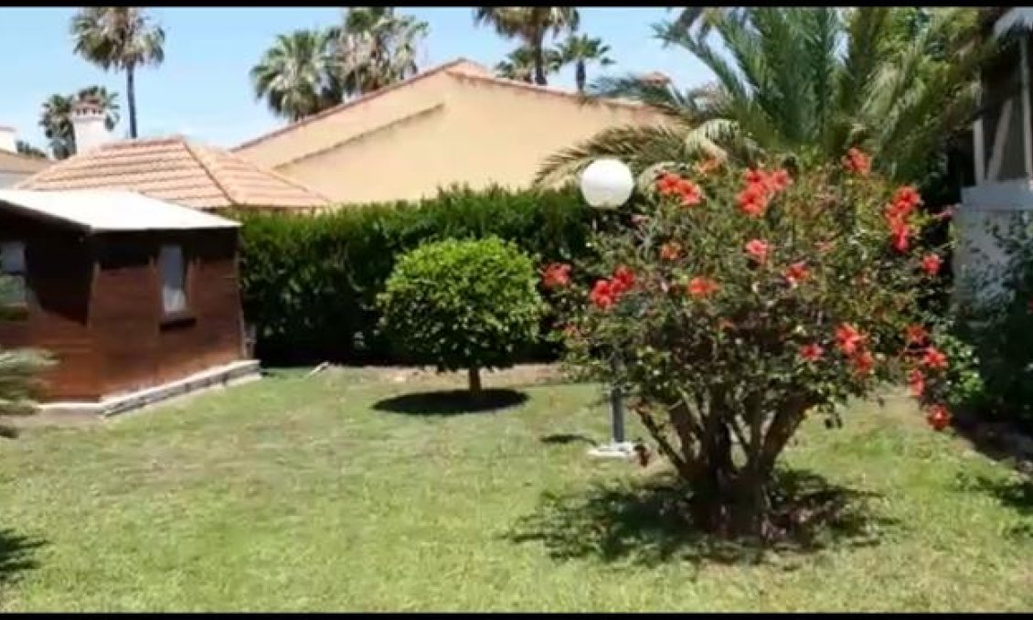 Wiederverkauf - Villa -
Torrevieja - Costa Blanca