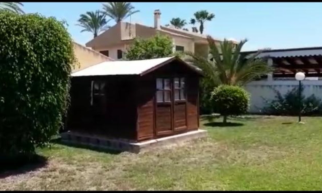 Wiederverkauf - Villa -
Torrevieja - Costa Blanca