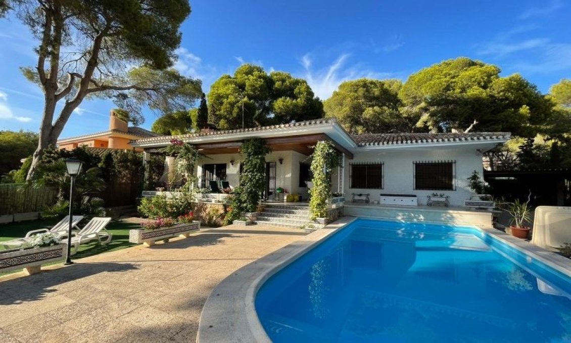 Segunda mano - Villa -
Campoamor - Costa Blanca