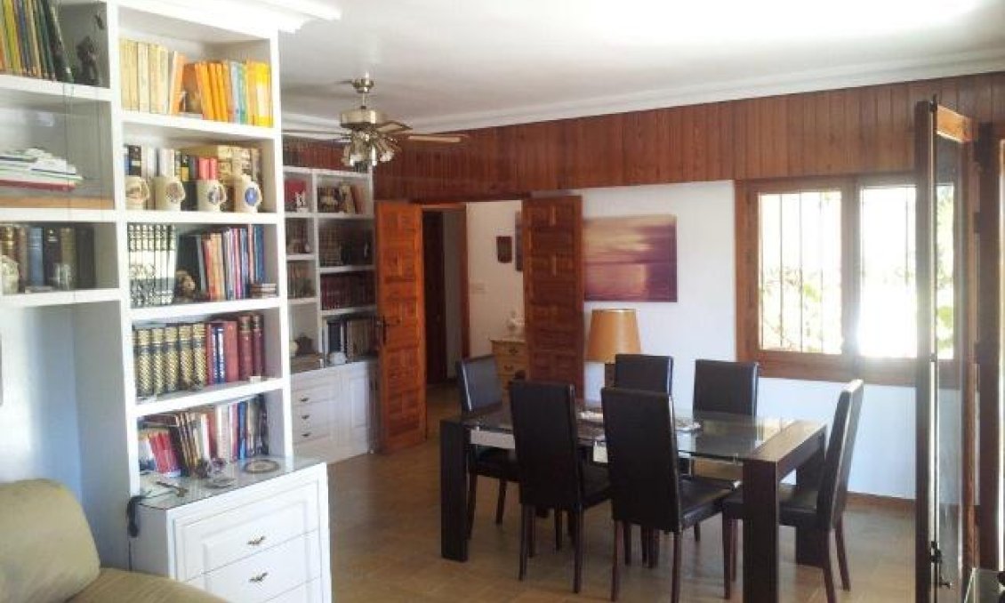 Segunda mano - Villa -
Campoamor - Costa Blanca