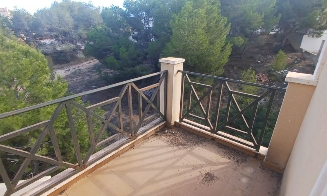 Segunda mano - Villa -
Orihuela - Inland