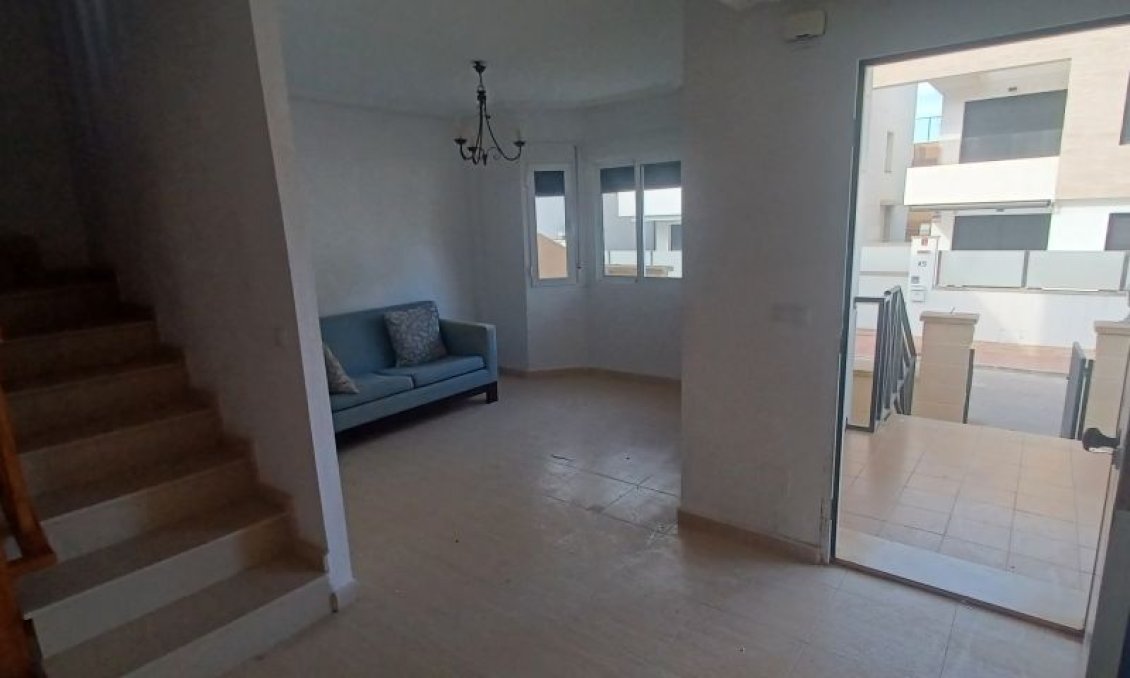 Segunda mano - Villa -
Orihuela - Inland