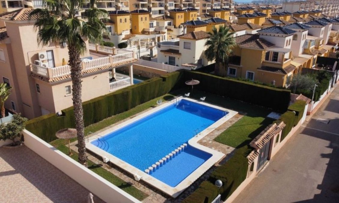 Segunda mano - Villa -
Orihuela Costa - Costa Blanca