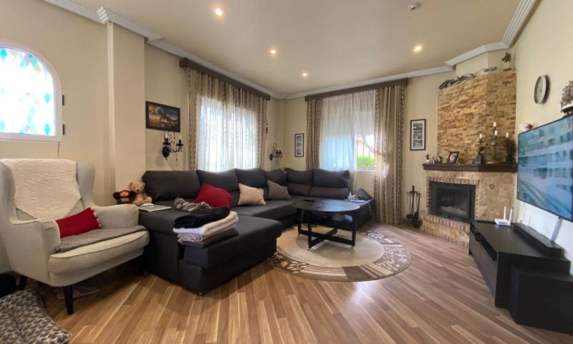 Segunda mano - Villa -
Orihuela Costa - Costa Blanca