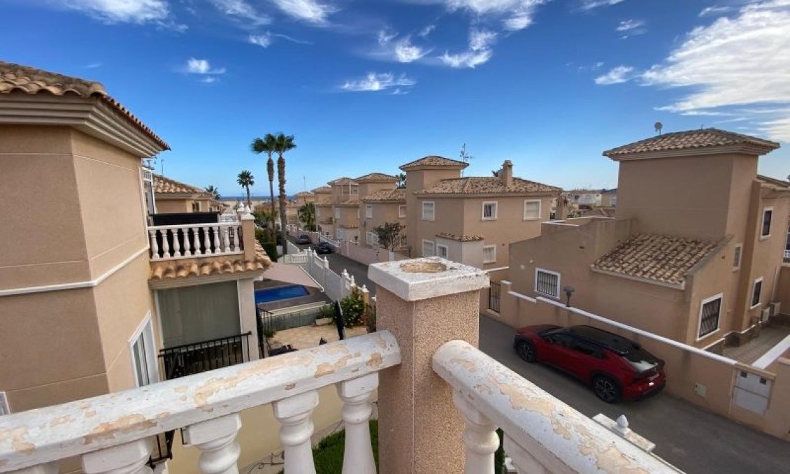 Segunda mano - Villa -
Orihuela Costa - Costa Blanca
