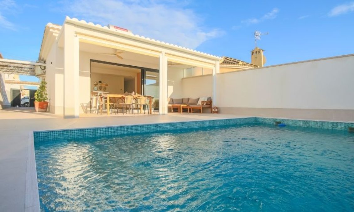Segunda mano - Villa -
Torrevieja - Costa Blanca