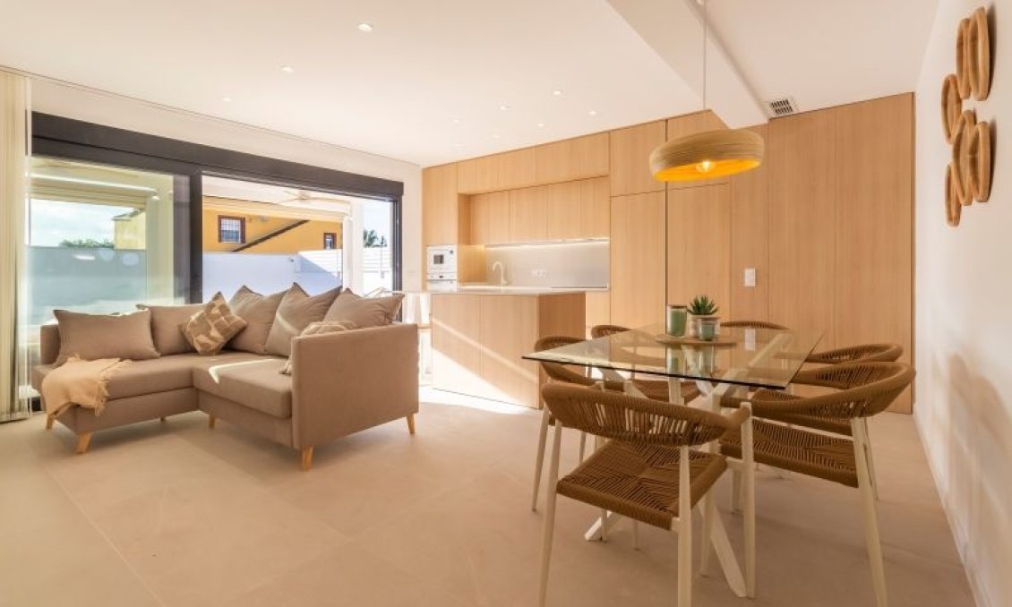 Segunda mano - Villa -
Torrevieja - Costa Blanca