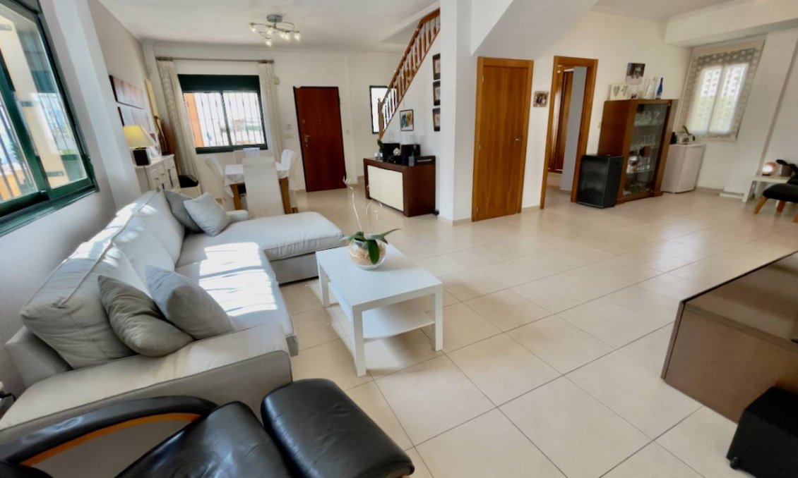 Segunda mano - Villa -
Ciudad Quesada - Costa Blanca