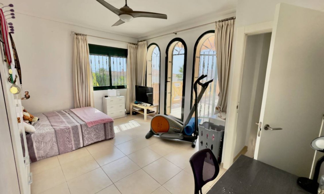 Segunda mano - Villa -
Ciudad Quesada - Costa Blanca