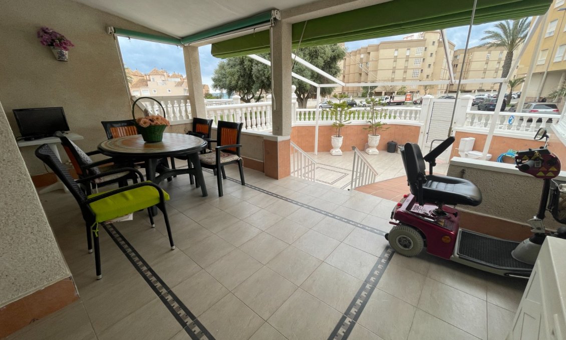 Wiederverkauf - Town House -
Guardamar del Segura - Costa Blanca