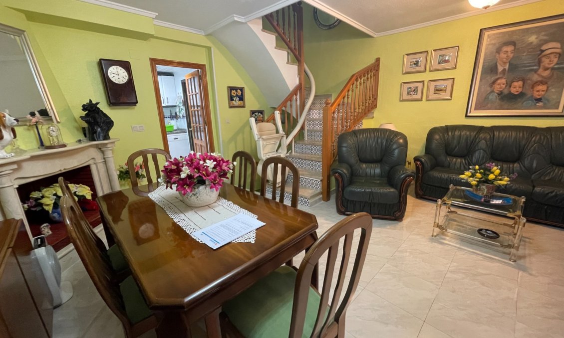 Wiederverkauf - Town House -
Guardamar del Segura - Costa Blanca