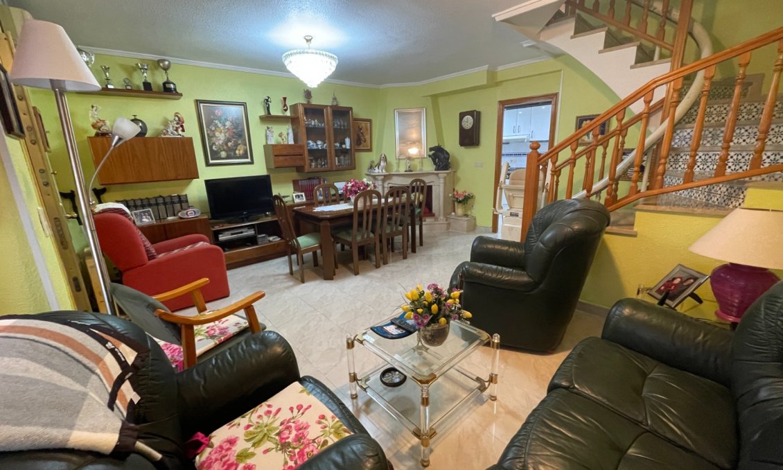 Wiederverkauf - Town House -
Guardamar del Segura - Costa Blanca