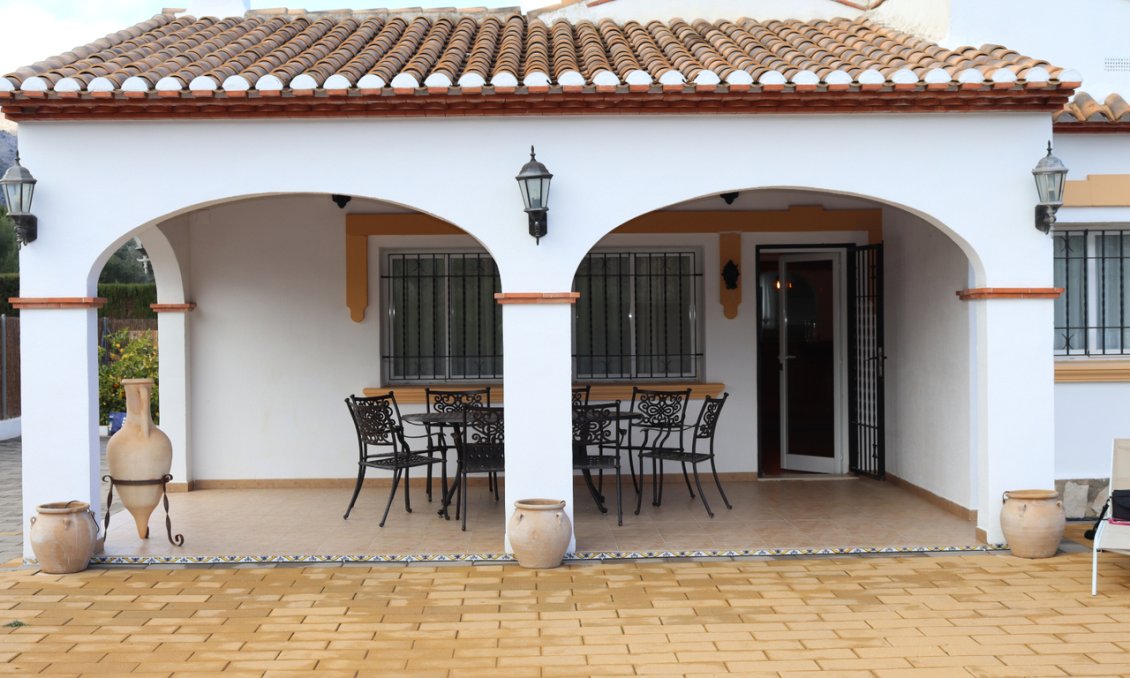 Wiederverkauf - Villa -
Orba - Inland