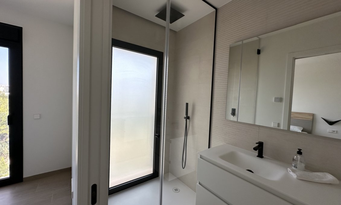 Segunda mano - Apartamento -
Las Colinas Golf - Costa Blanca