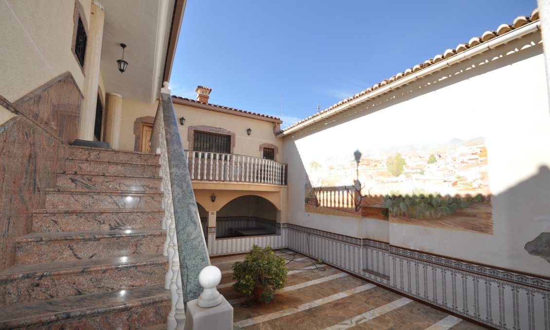 Segunda mano - Town House -
Algueña - Inland
