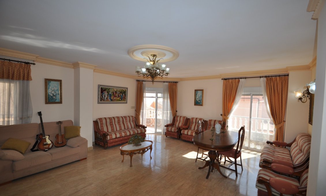 Segunda mano - Town House -
Algueña - Inland